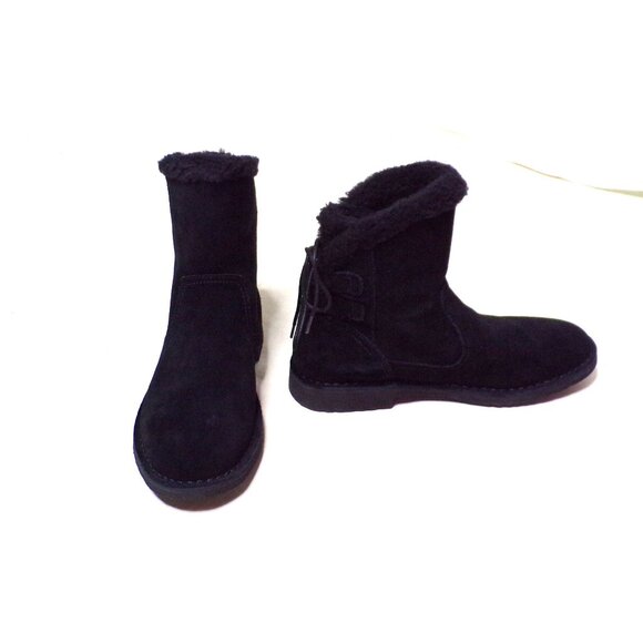 🆕UGG Naiyah Genuine Shearling Tie Bootie Ankle Boot Black 6 - Picture 3 of 9